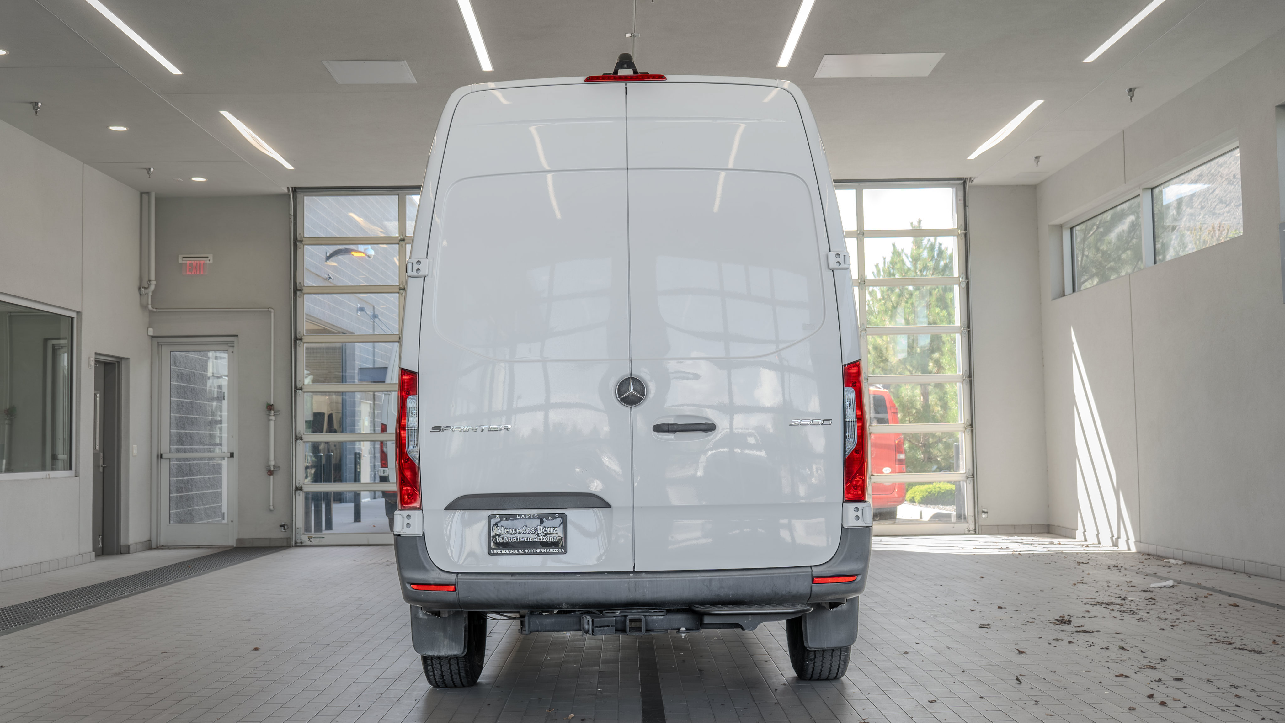 Used 2024 Mercedes-Benz Sprinter 2500 image 13
