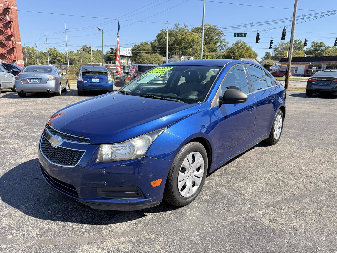 Used 2012 Chevrolet Cruze LS w/ Connectivity Package FWD image 3