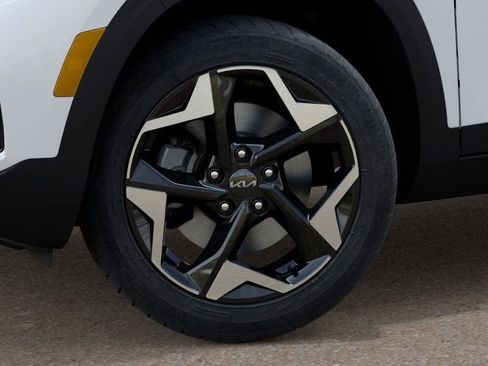 New 2026 Kia Seltos S AWD/4WD image 9