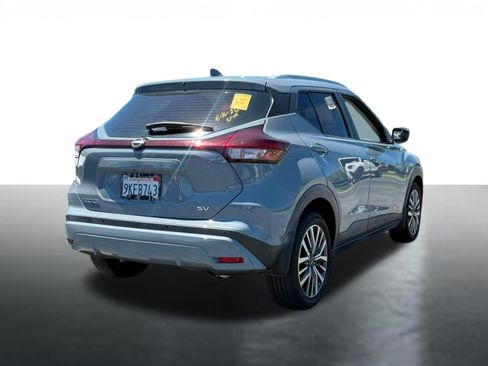 Used 2024 Nissan Kicks SV FWD image 5