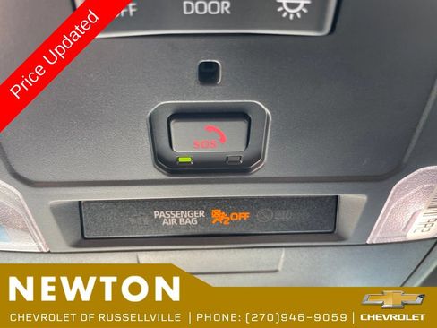 Used 2025 Toyota Tacoma SR5 AWD/4WD image 16