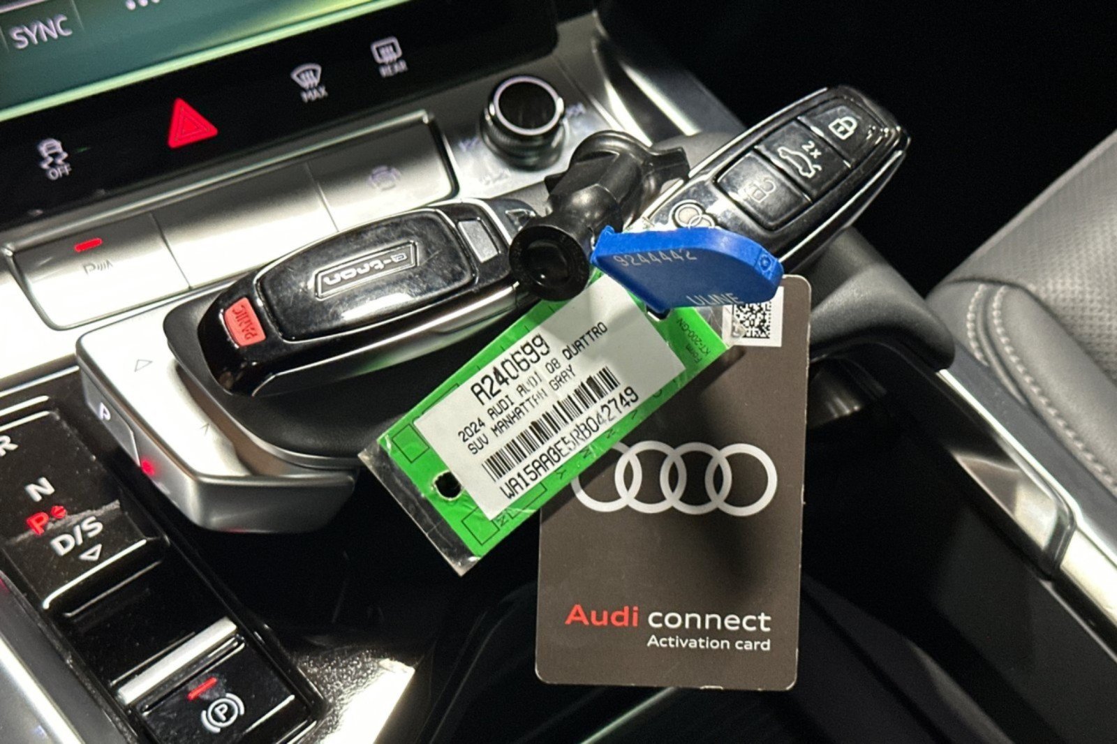 Used 2024 Audi Q8 e-tron Premium Plus w/ Premium Plus Package AWD/4WD image 24