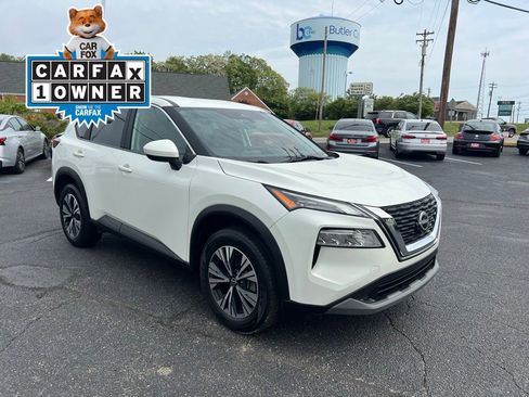 Used 2023 Nissan Rogue SV FWD image 4