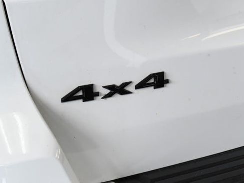 Used 2021 Jeep Grand Cherokee Laredo X AWD/4WD image 14