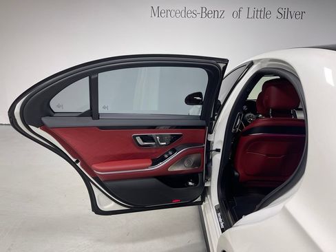 Used 2022 Mercedes-Benz S 500 4MATIC image 23