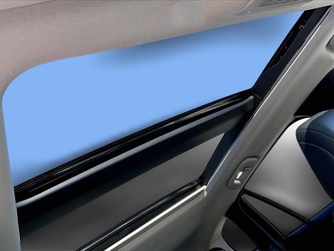 Used 2025 MAZDA CX-50 AWD 2.5 S w/ Premium Package image 17