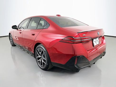 Used 2025 BMW i5 eDrive40i w/ M Sport Package image 7