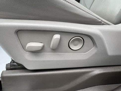 Used 2025 Chevrolet Silverado 1500 LTZ AWD/4WD image 15