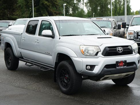Used 2013 Toyota Tacoma 4x4 Double Cab w/ TRD Sport Pkg image 7