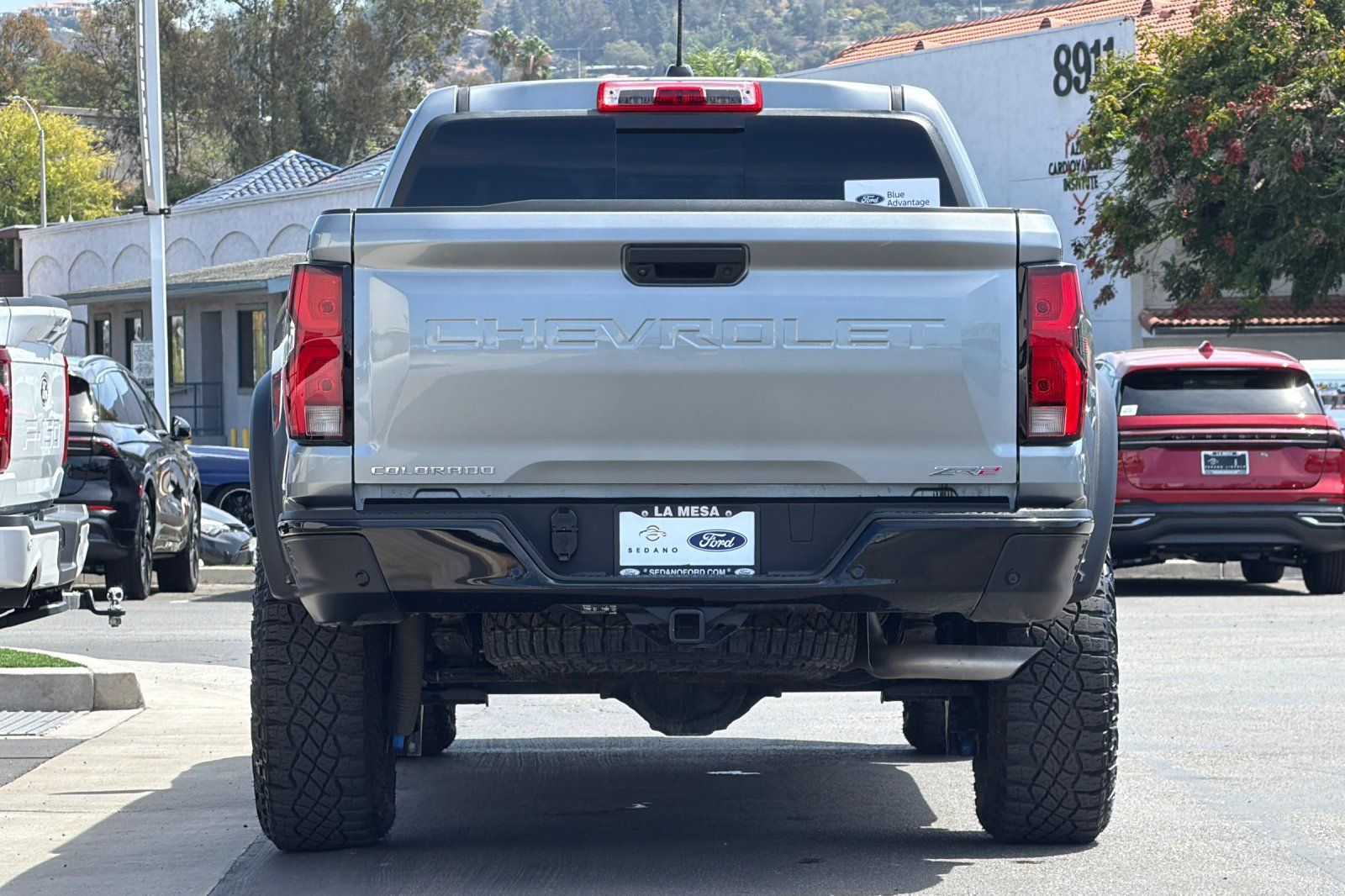 Used 2025 Chevrolet Colorado ZR2 AWD/4WD image 4