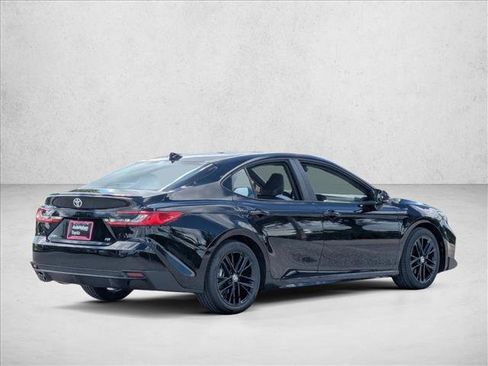 Used 2026 Toyota Camry SE w/ Multimedia Upgrade Package image 2