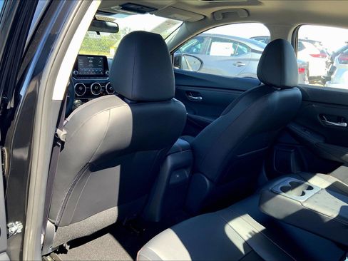 New 2025 Nissan Sentra SR w/ SR Premium Package image 15