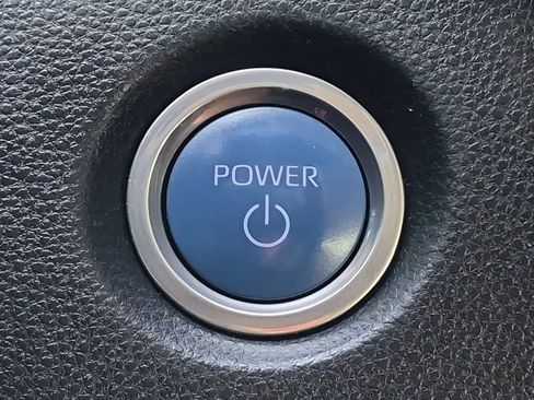 Used 2022 Toyota Corolla LE FWD image 22