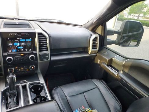 Used 2018 Ford F150 Lariat w/ Equipment Group 502A Luxury AWD/4WD image 15