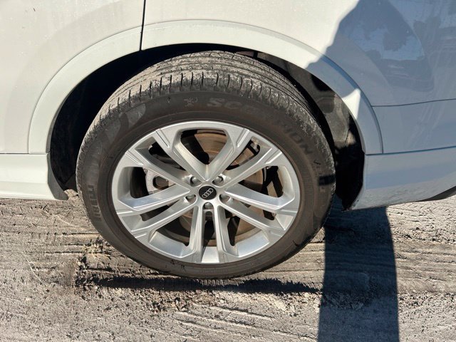 Used 2025 Audi Q7 3.0T Premium Plus AWD/4WD image 19