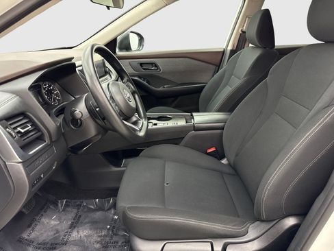 Used 2023 Nissan Rogue S FWD image 17