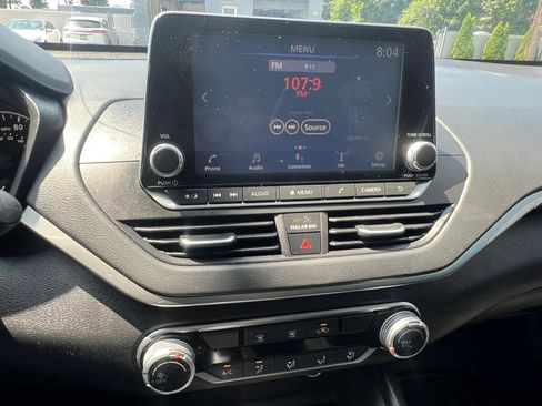 Used 2022 Nissan Altima 2.5 SV FWD image 21
