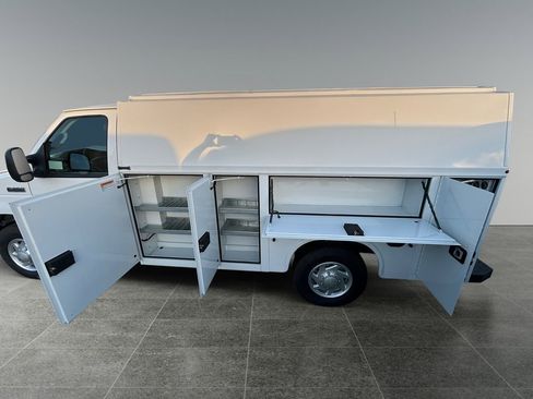 New 2026 Ford E-350 and Econoline 350 Super Duty w/ Power Equipment Group image 2