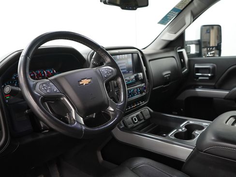 Used 2019 Chevrolet Silverado 3500 LTZ w/ Duramax Plus Package image 26