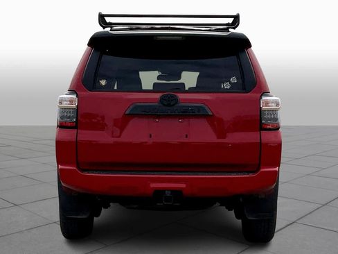 Used 2021 Toyota 4Runner Venture w/ Moonroof Package AWD/4WD image 5