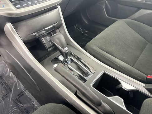 Used 2013 Honda Accord LX image 17
