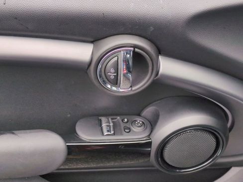 Used 2024 MINI Cooper 2-Door Hardtop image 13