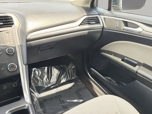 Used 2020 Ford Fusion S FWD image 12