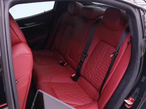 Used 2023 Maserati Ghibli Trofeo RWD image 14