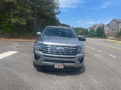 Used 2021 Ford Expedition XLT RWD image 5