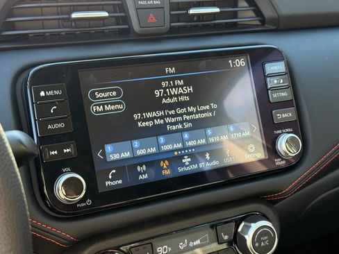 New 2025 Nissan Versa SR w/ Trunk Package image 9