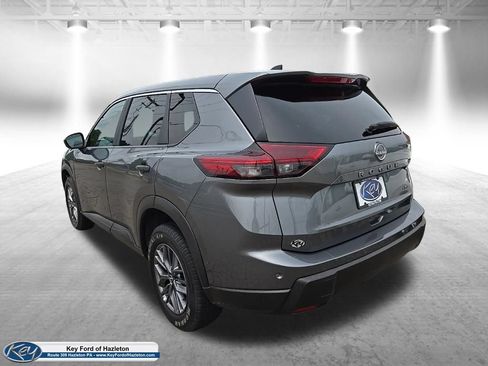Used 2024 Nissan Rogue S AWD/4WD image 8