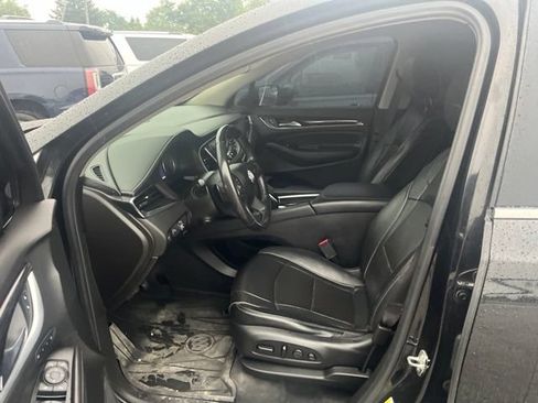 Used 2020 Buick Enclave Avenir w/ Avenir Technology Package FWD image 4
