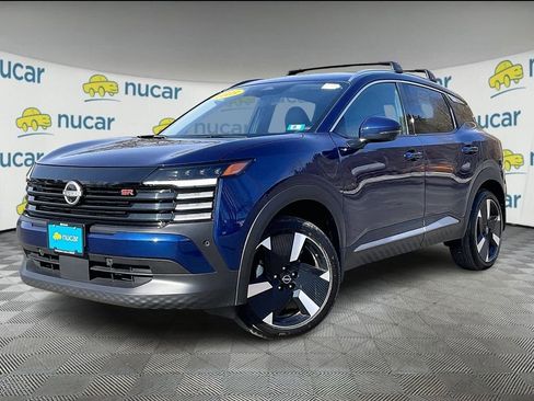 Used 2025 Nissan Kicks SR image 3