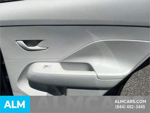 Used 2024 Hyundai Kona SEL w/ Convenience Package FWD image 20