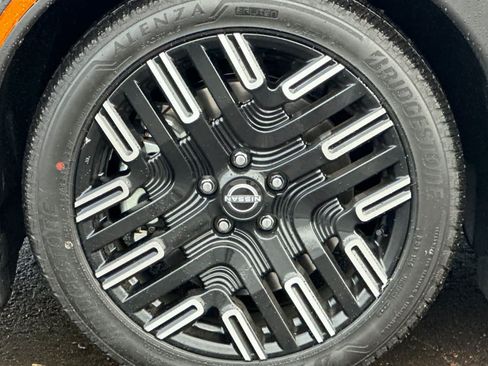 New 2026 Nissan Leaf Platinum+ FWD image 25