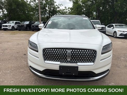 Used 2022 Lincoln Nautilus Reserve image 2