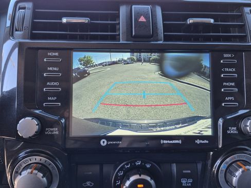 Used 2022 Toyota 4Runner TRD Off-Road Premium w/ Moonroof Package AWD/4WD image 31