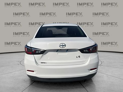 Used 2016 Scion iA FWD image 4