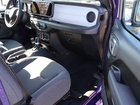 New 2026 Jeep Gladiator Sport image 40