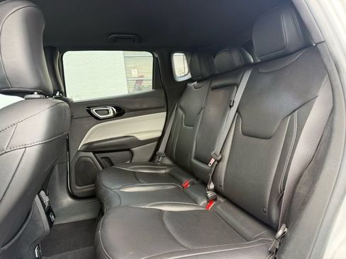 Used 2025 Jeep Compass Limited AWD/4WD image 45
