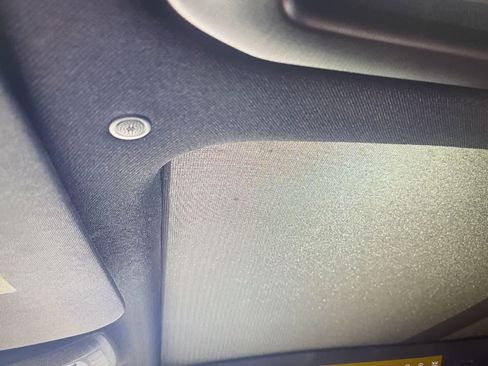 Used 2025 Mercedes-Benz GLS 450 4MATIC w/ AMG Line Exterior image 16