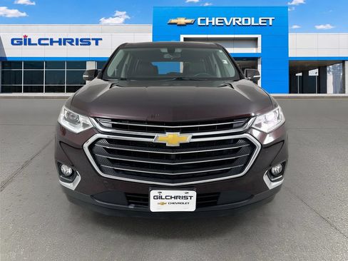 Used 2020 Chevrolet Traverse LT FWD image 2