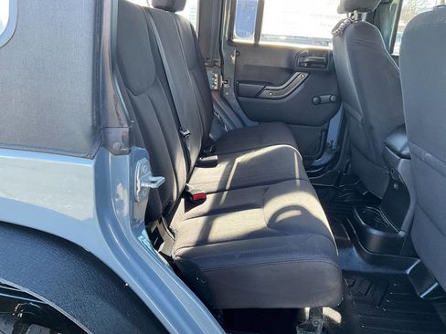 Used 2014 Jeep Wrangler Unlimited Sport w/ Max Tow Package image 15