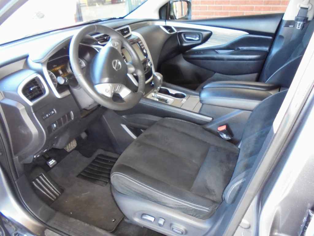Used 2017 Nissan Murano SV FWD image 7
