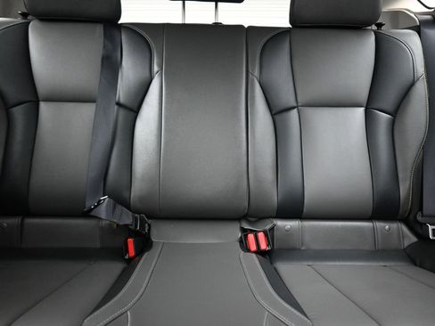 Used 2022 Subaru Crosstrek 2.5i Sport w/ Moonroof Package image 30