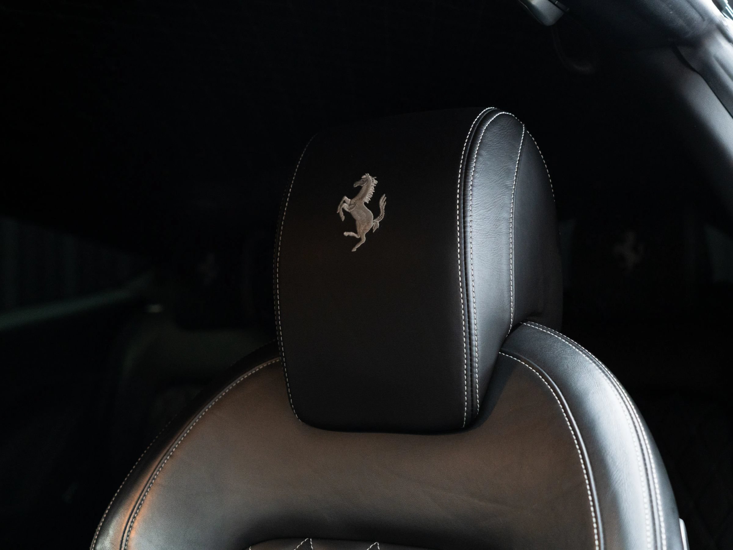 Used 2012 Ferrari FF AWD/4WD image 36