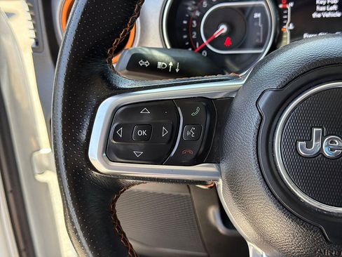 Used 2021 Jeep Gladiator Mojave AWD/4WD image 33