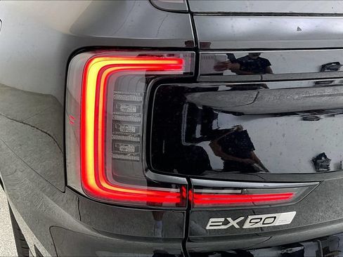 New 2026 Volvo EX90 Ultra AWD/4WD image 34