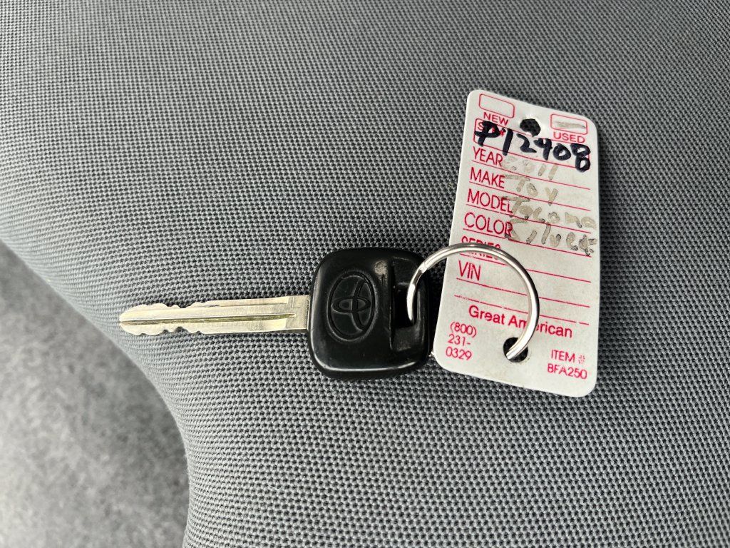 Used 2011 Toyota Tacoma 2WD Regular Cab image 18