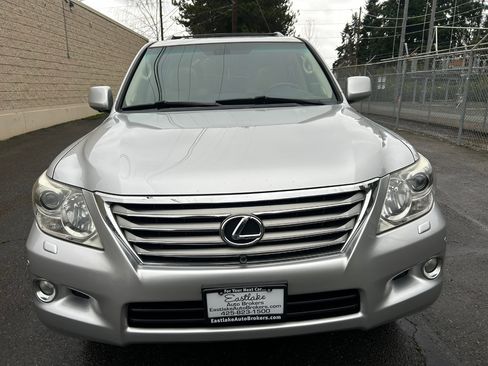 Used 2010 Lexus LX 570 4WD image 2